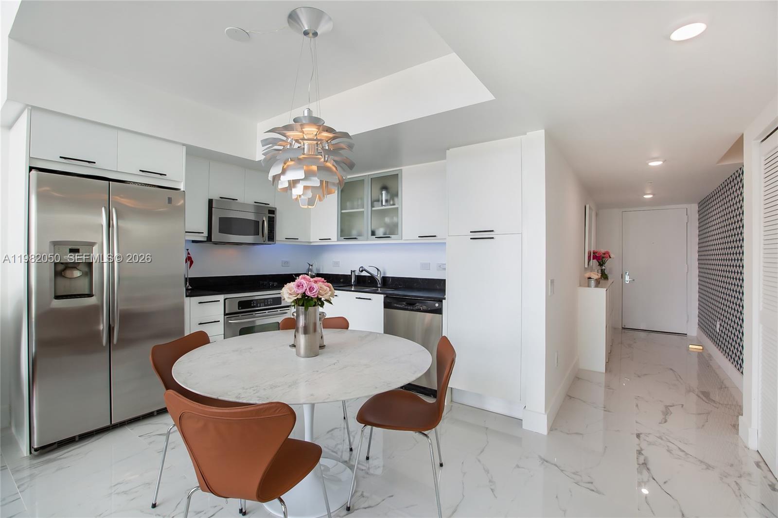 41 SE 5th St #2109, Miami FL 33131