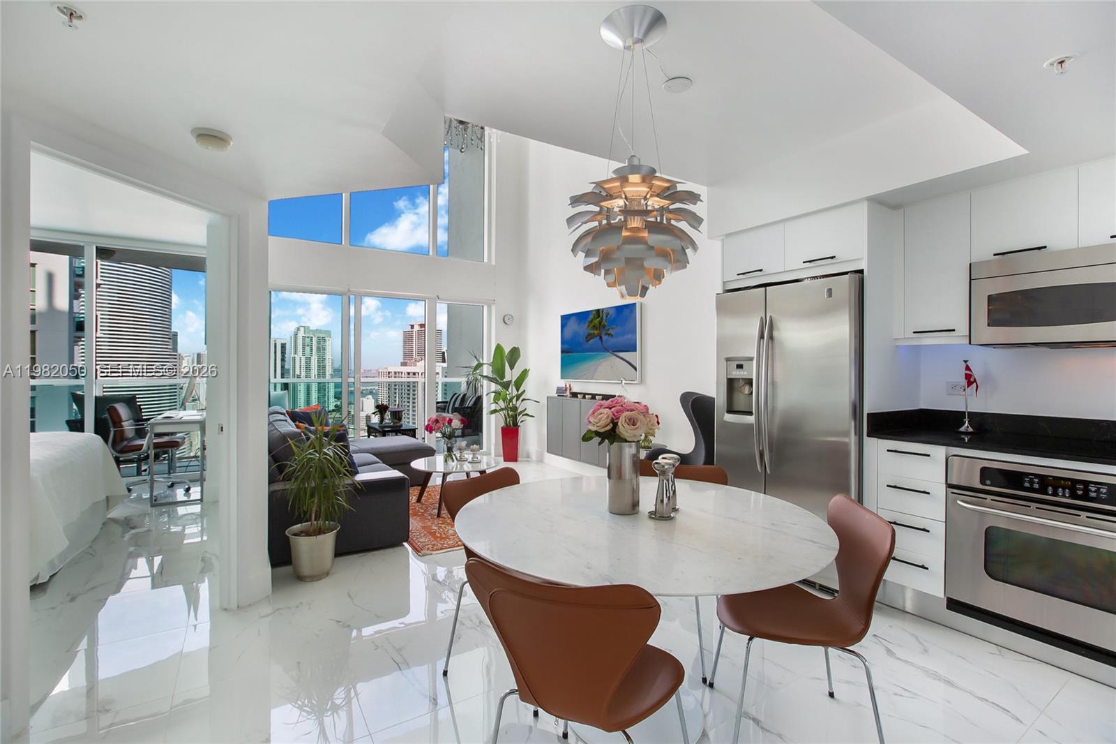 41 SE 5th St #2109, Miami FL 33131
