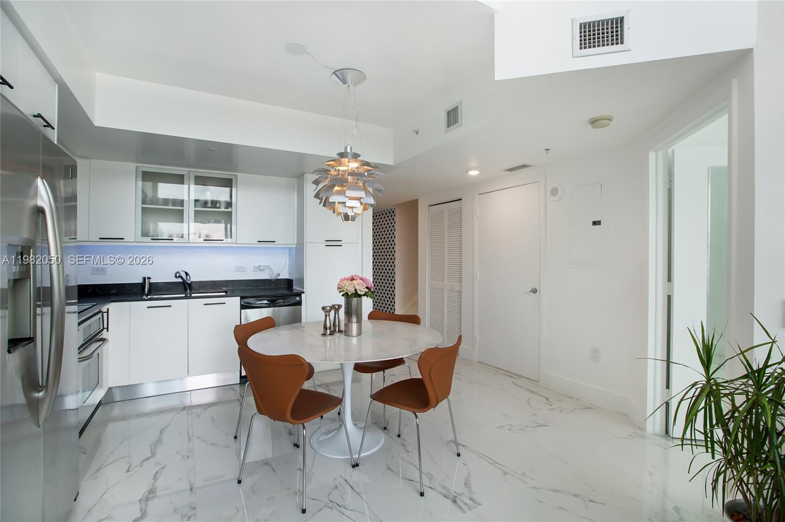 41 SE 5th St #2109, Miami FL 33131