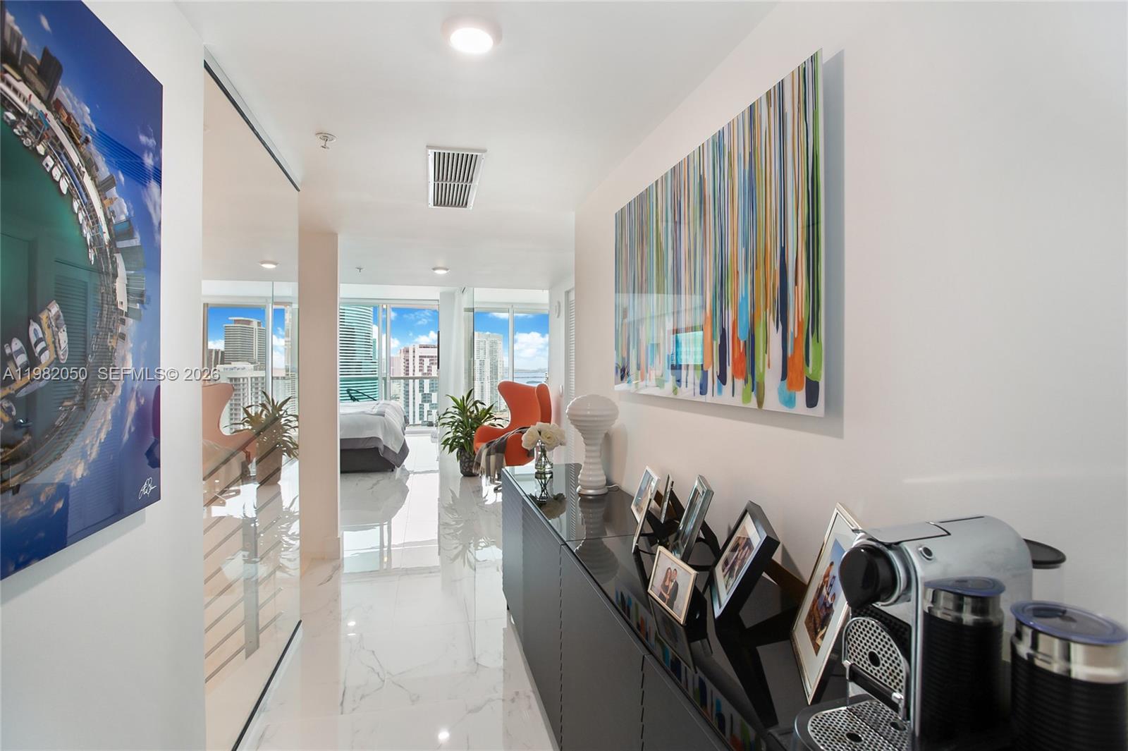 41 SE 5th St #2109, Miami FL 33131