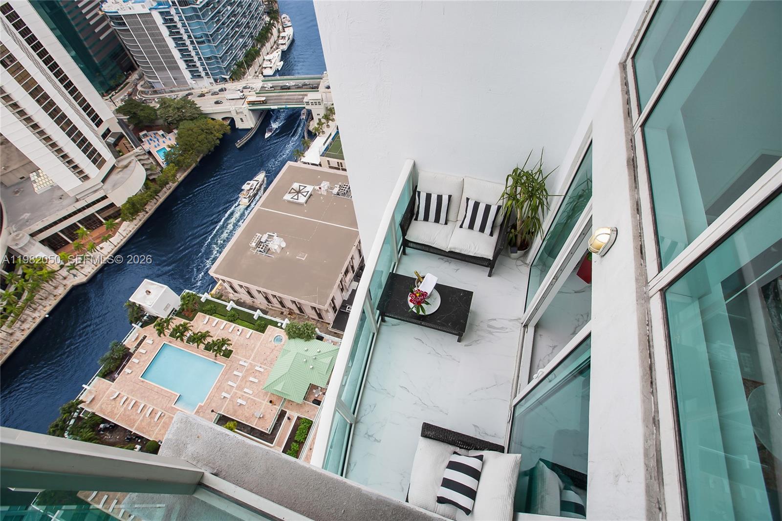 41 SE 5th St #2109, Miami FL 33131