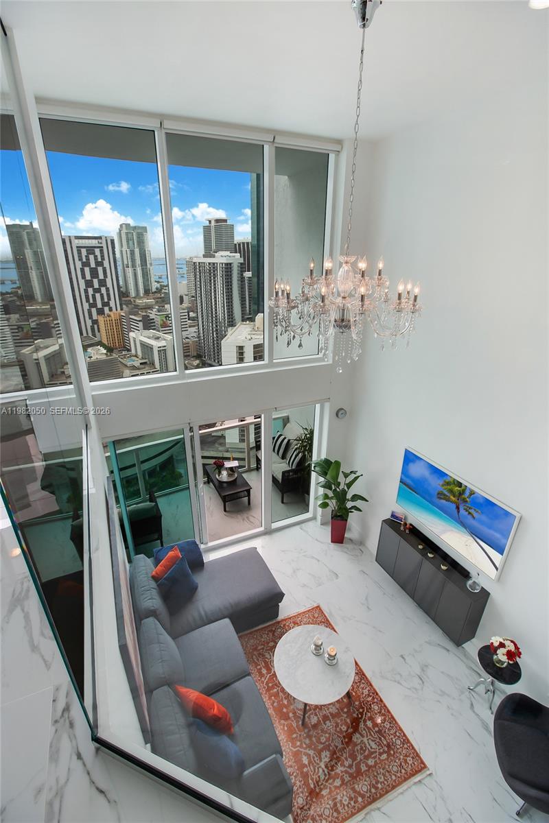 41 SE 5th St #2109, Miami FL 33131