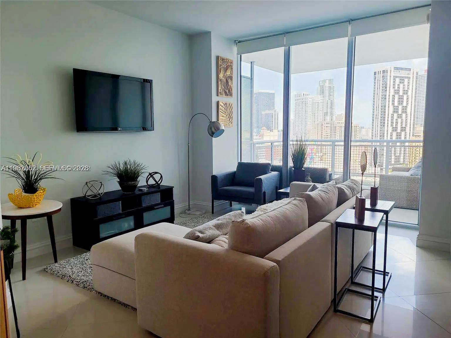 350 S Miami Ave #2109, Miami FL 33130