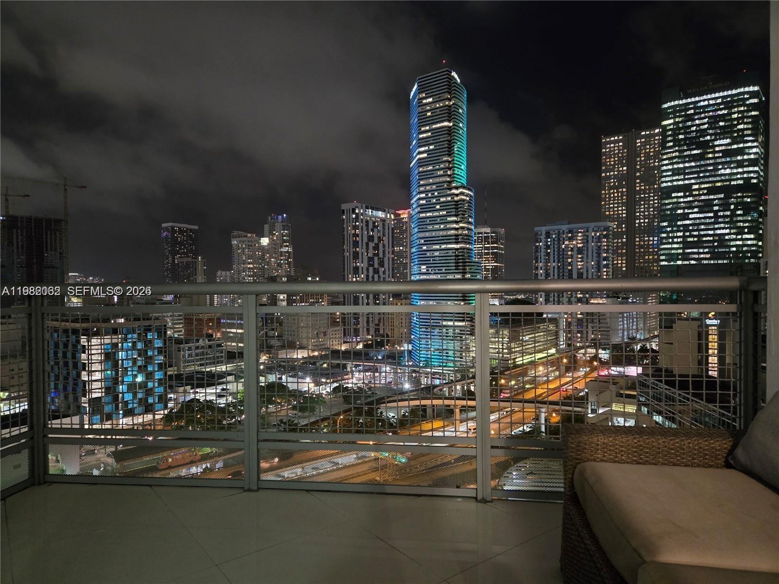 350 S Miami Ave #2109, Miami FL 33130