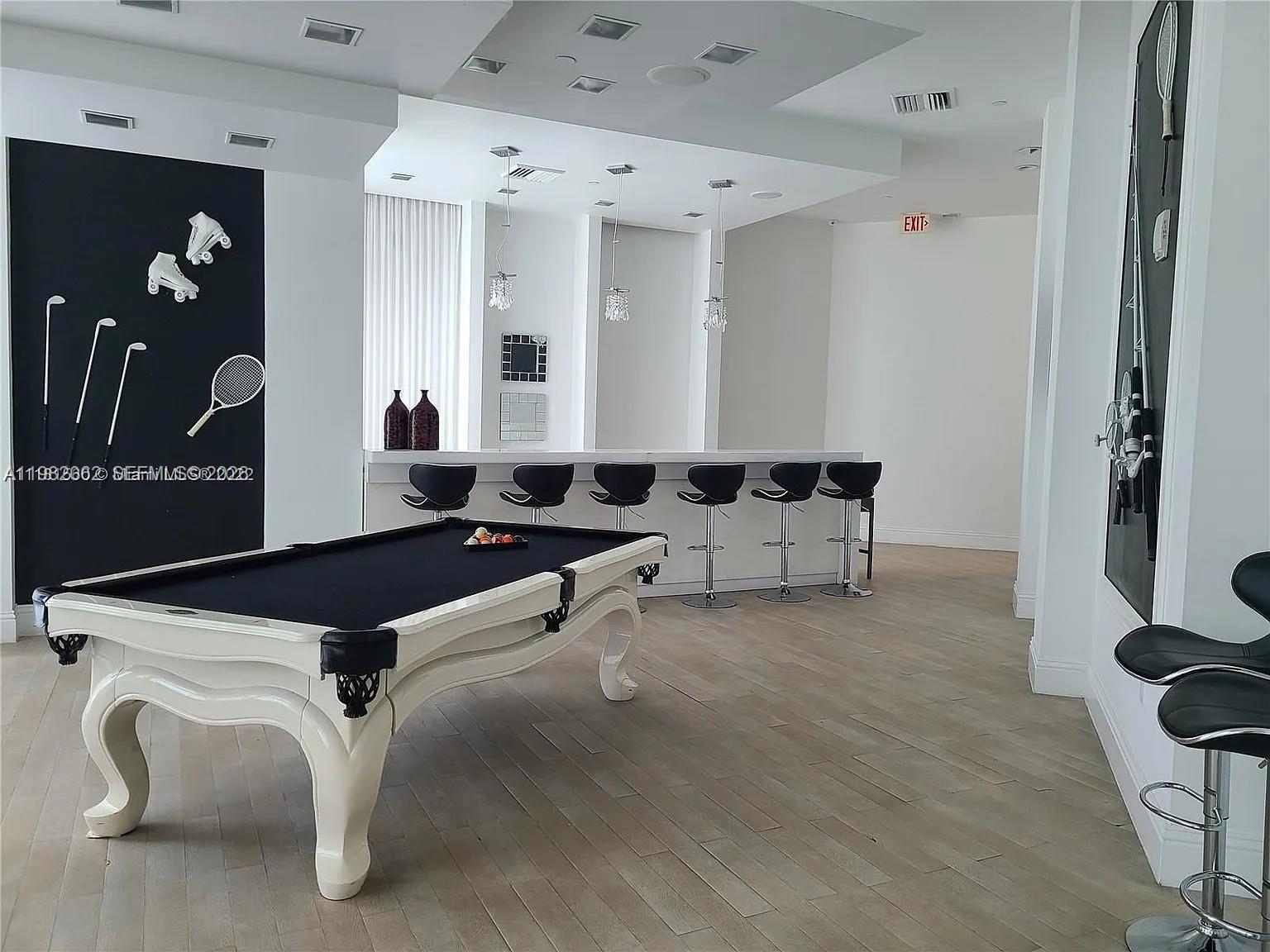 350 S Miami Ave #2109, Miami FL 33130