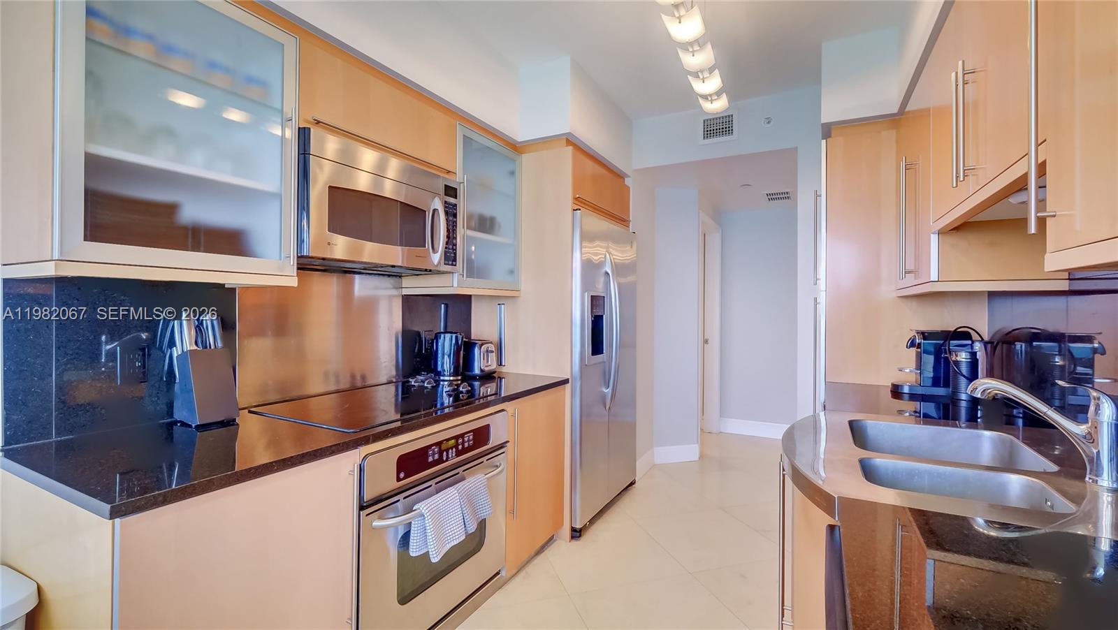 6365 Collins Ave #3802, Miami Beach FL 33141