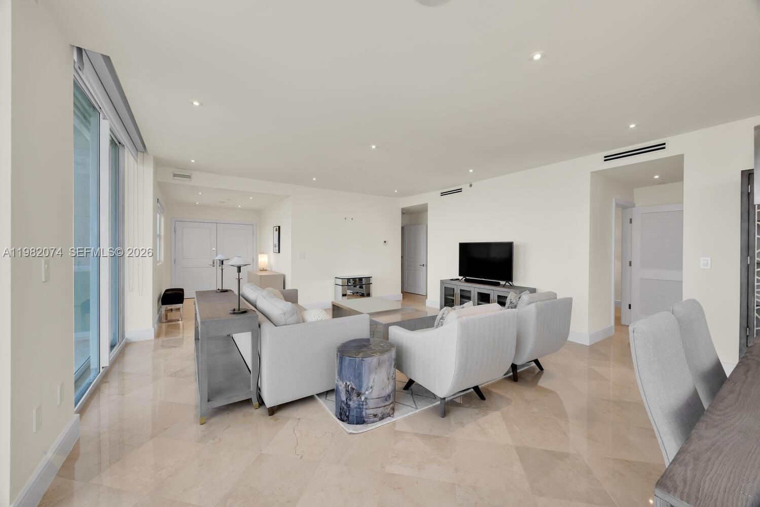 2645 S Bayshore Dr #1802, Miami FL 33133