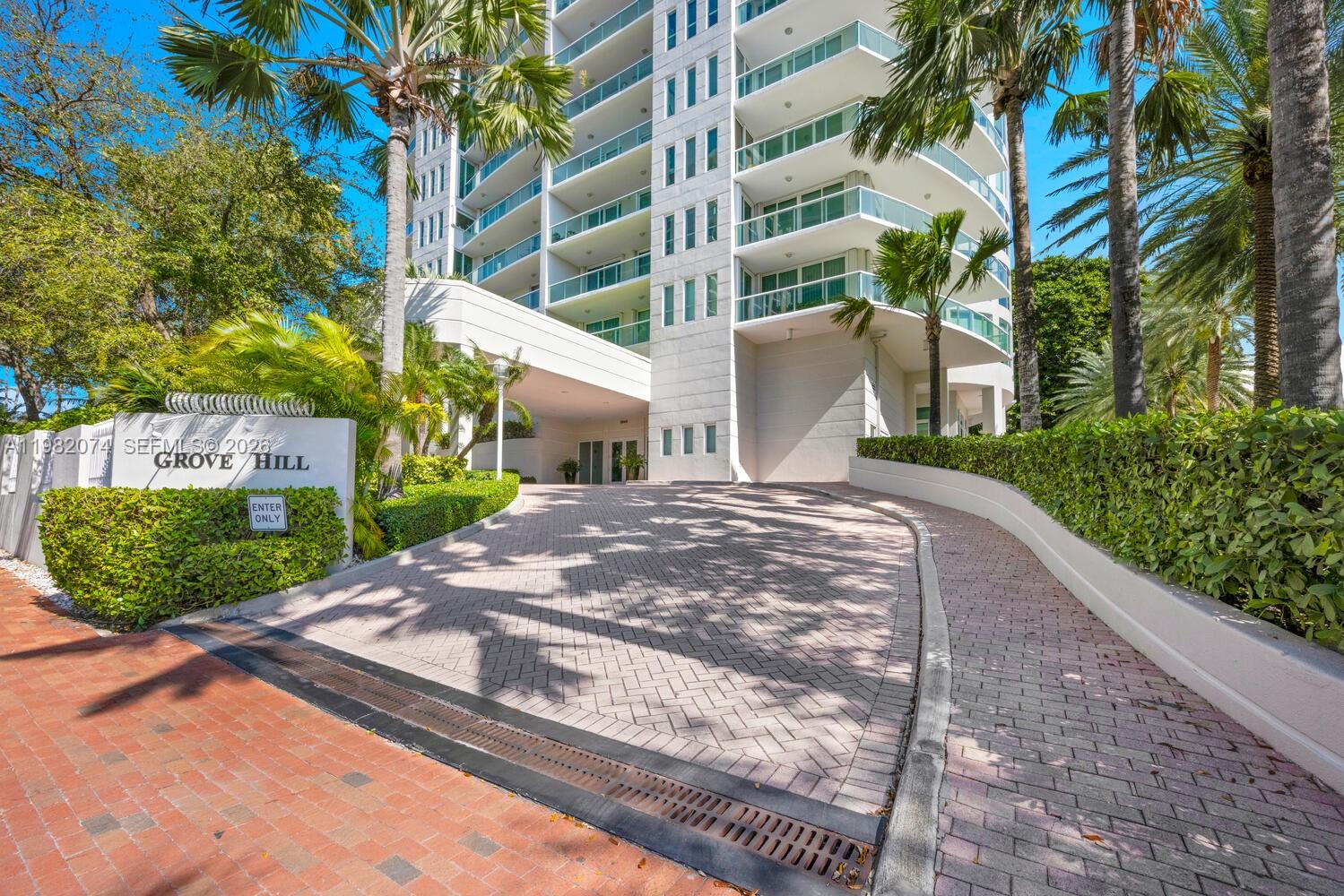 2645 S Bayshore Dr #1802, Miami FL 33133
