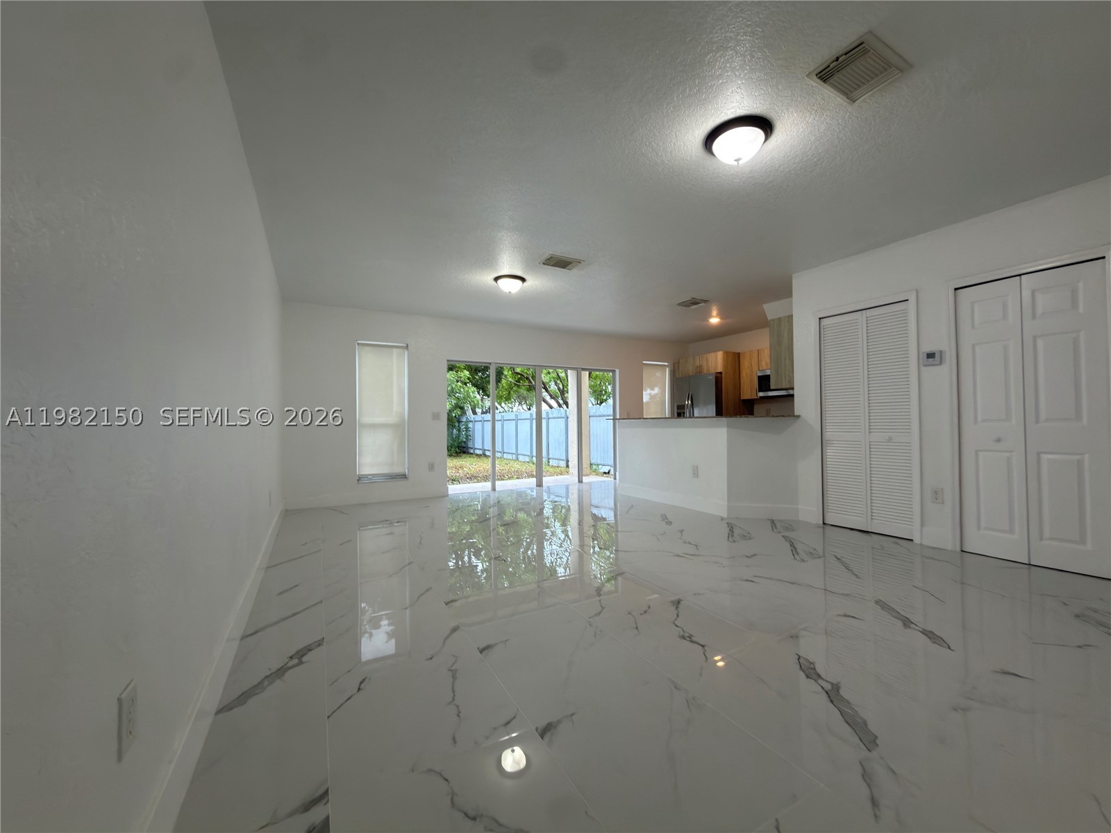 689 NW 6th St #689, Florida City FL 33034