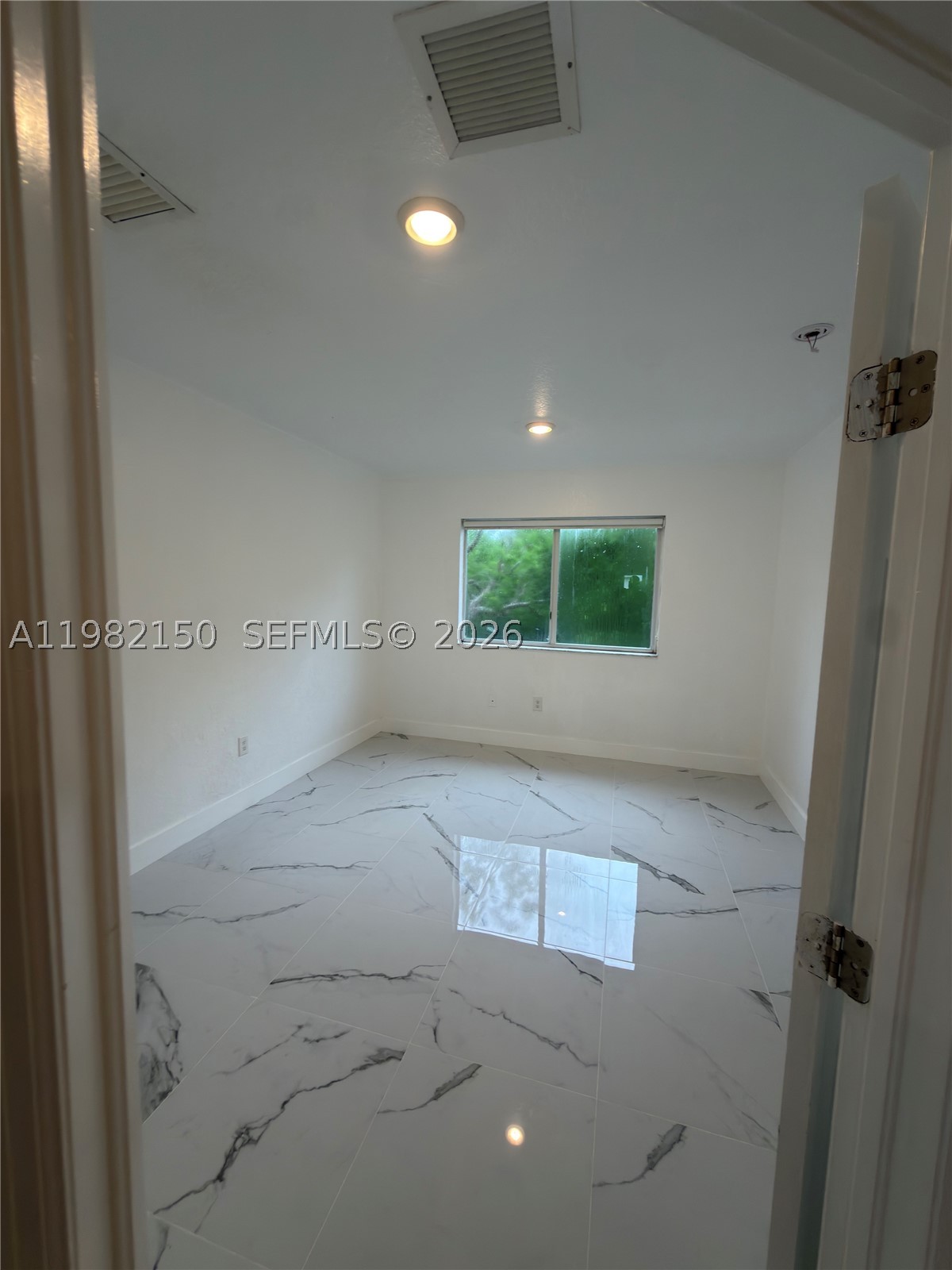 689 NW 6th St #689, Florida City FL 33034