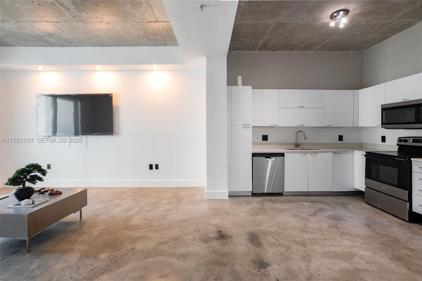 234 NE 3rd St #2206, Miami FL 33132