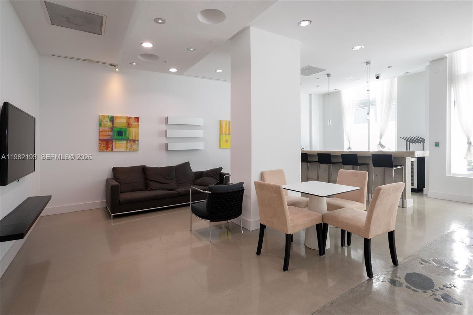 234 NE 3rd St #2206, Miami FL 33132