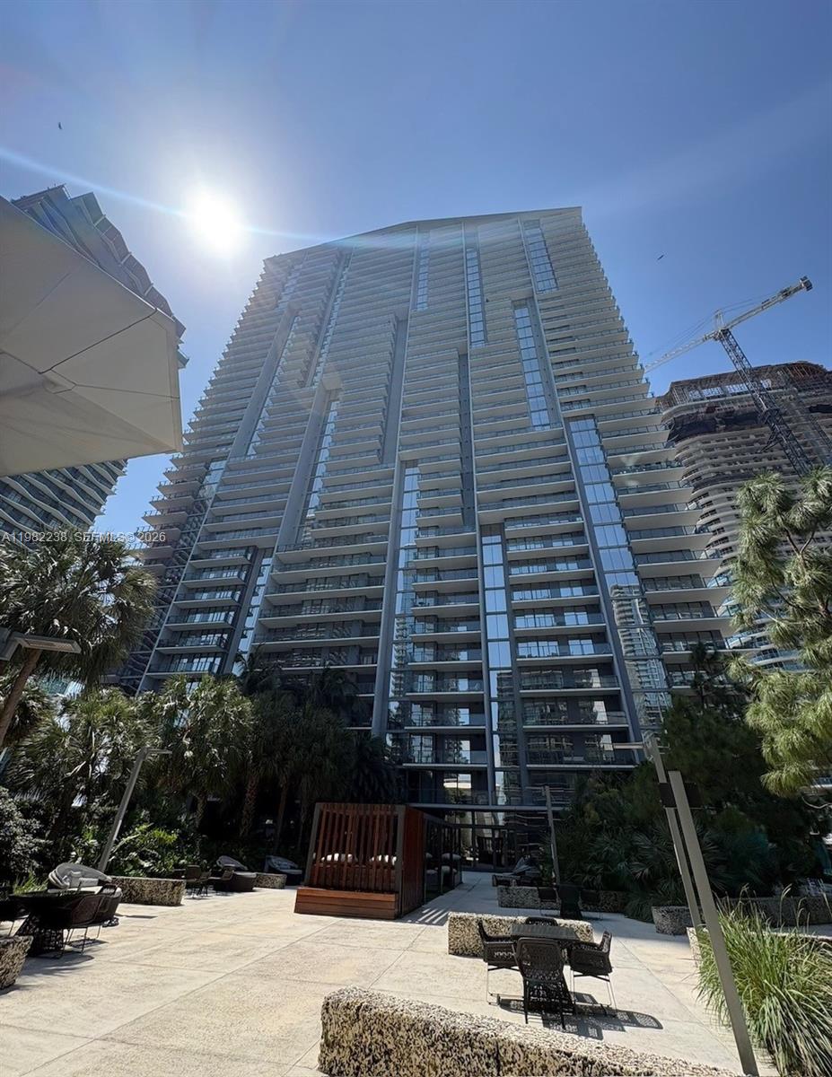 88 SW 7th St #3307, Miami FL 33130