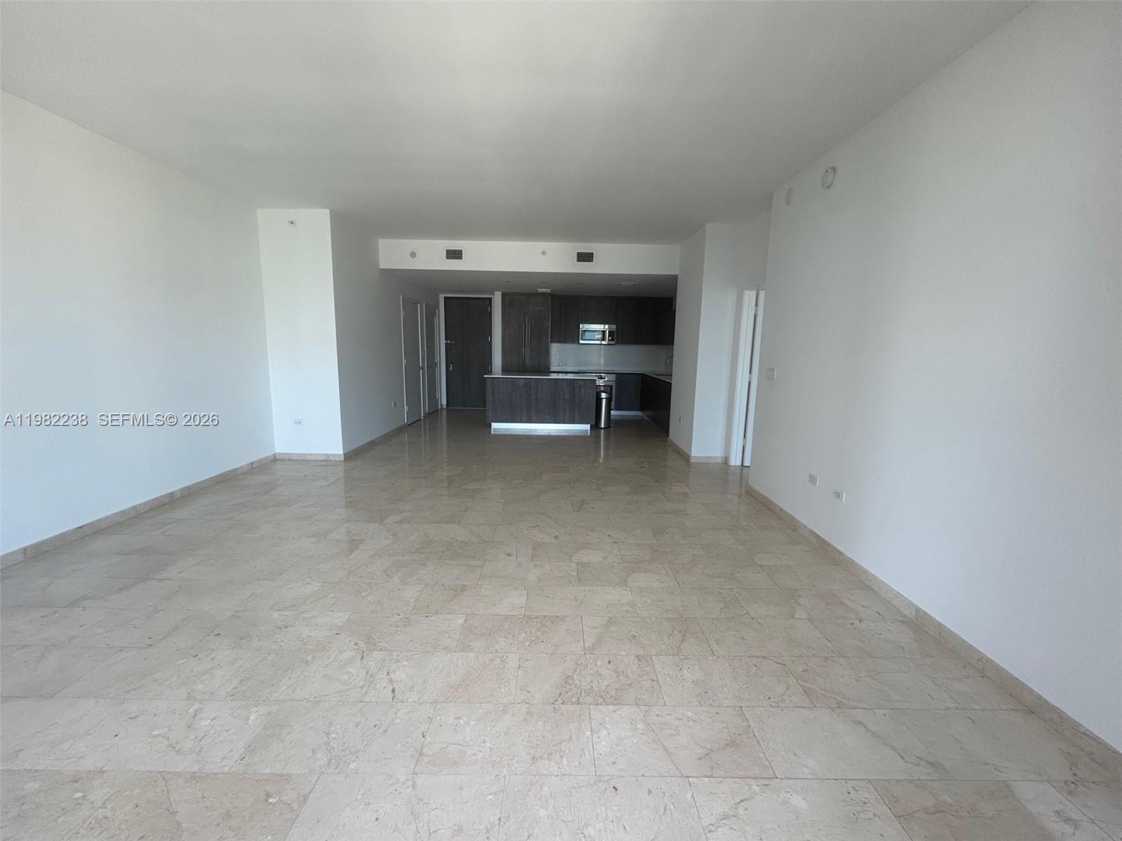 88 SW 7th St #3307, Miami FL 33130