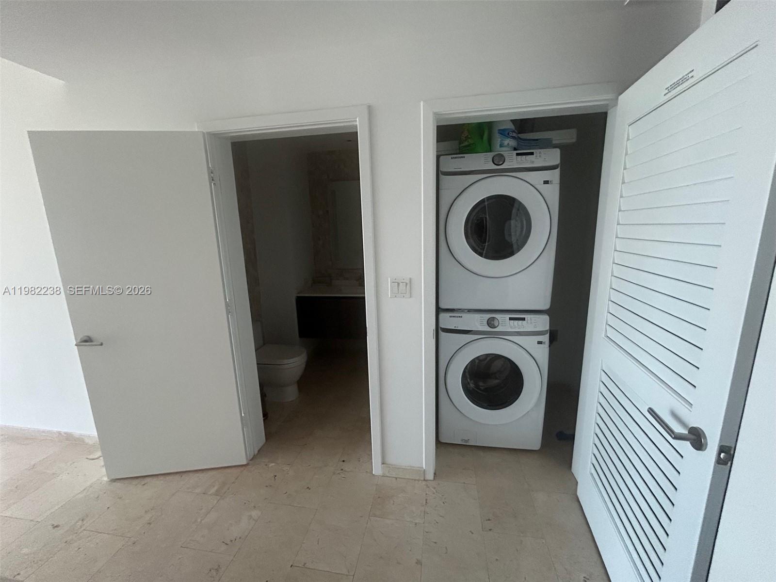 88 SW 7th St #3307, Miami FL 33130