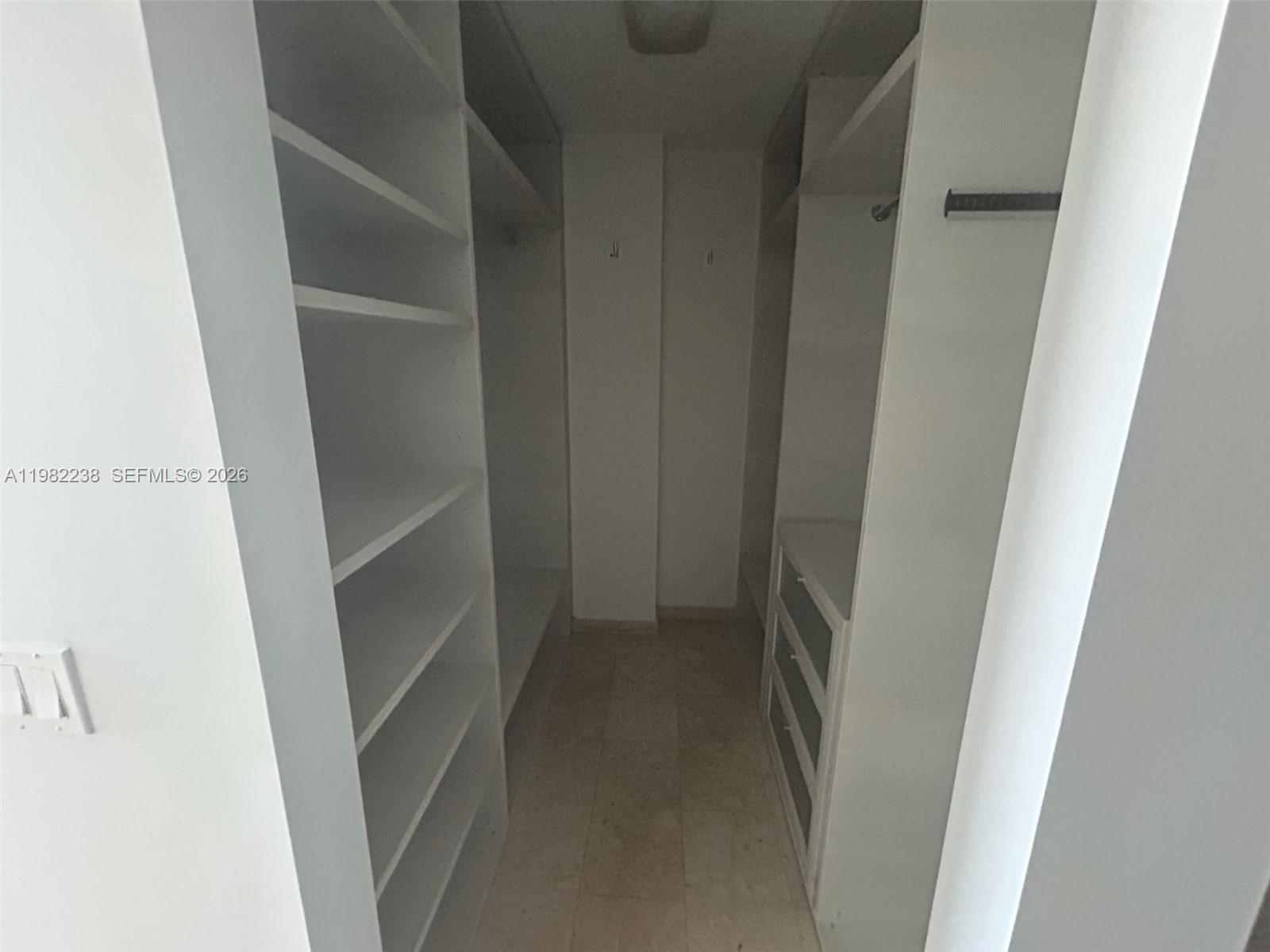 88 SW 7th St #3307, Miami FL 33130