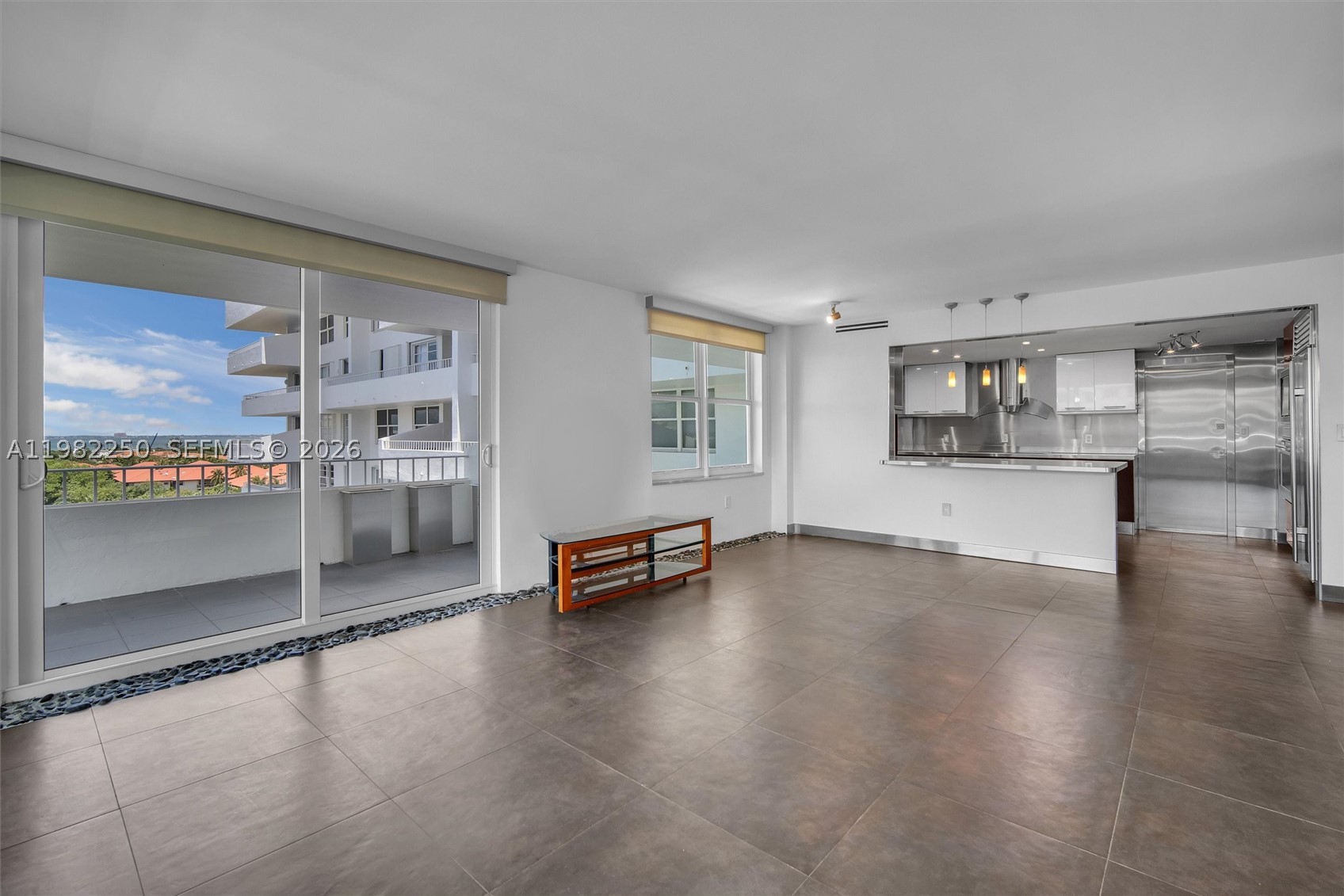199 Ocean Lane Dr #1009, Key Biscayne FL 33149