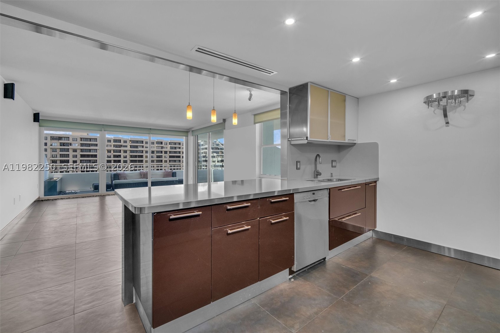 199 Ocean Lane Dr #1009, Key Biscayne FL 33149
