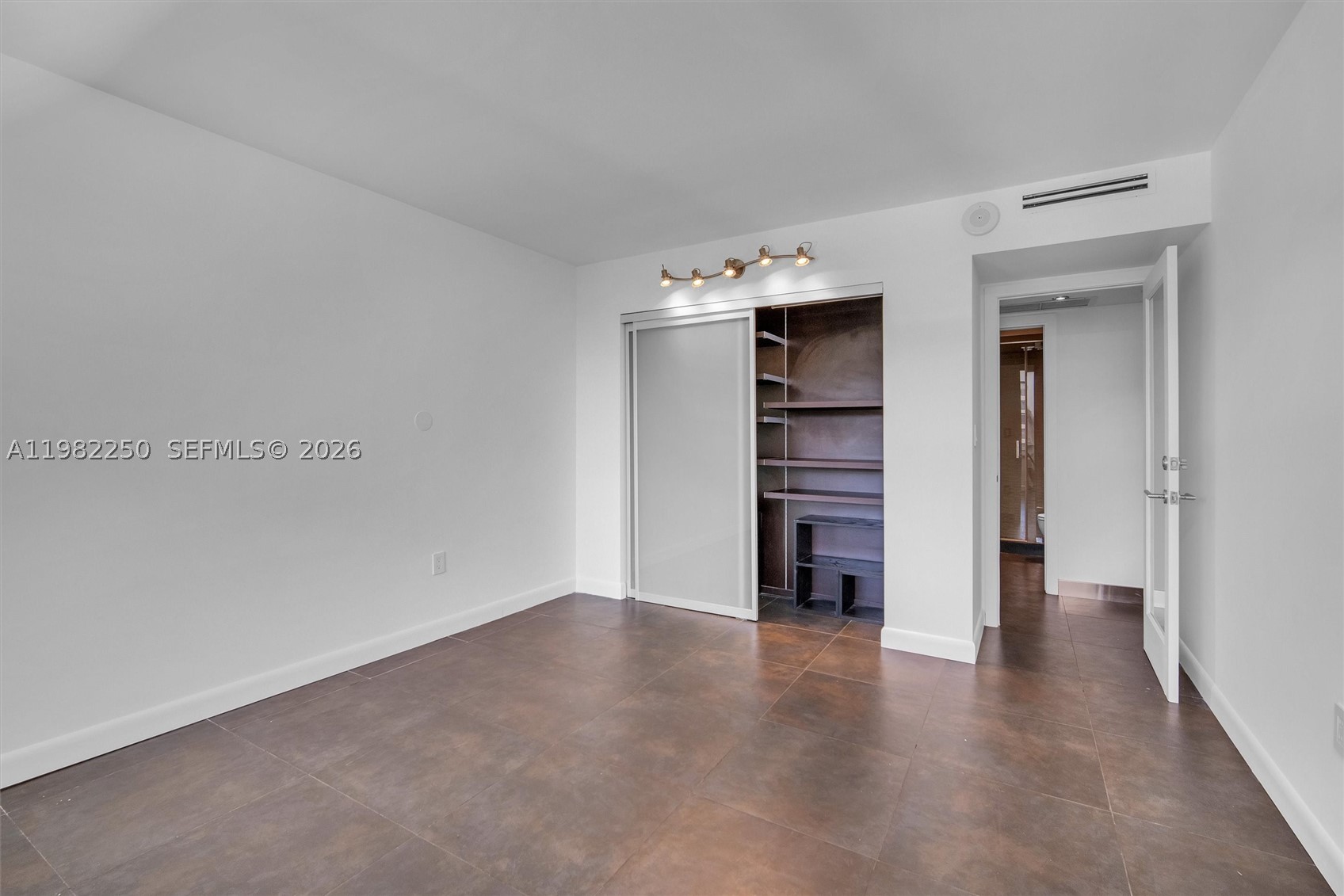 199 Ocean Lane Dr #1009, Key Biscayne FL 33149