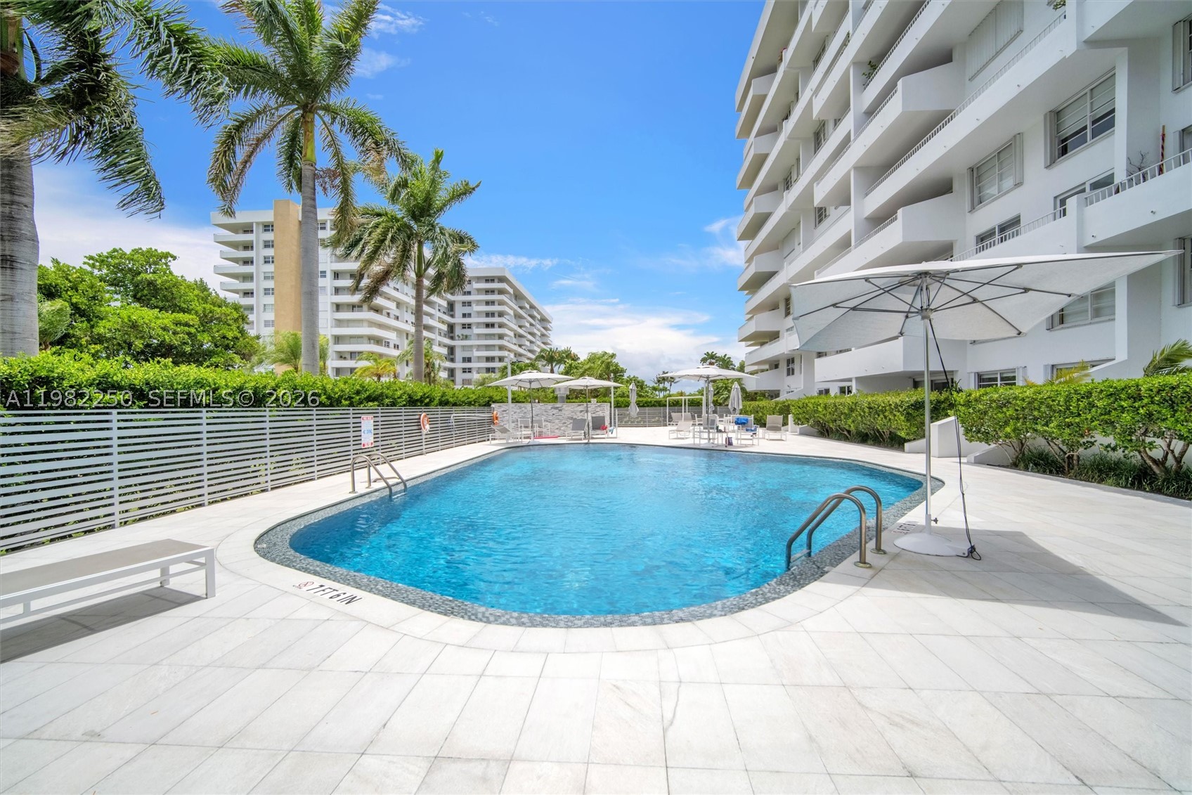 199 Ocean Lane Dr #1009, Key Biscayne FL 33149