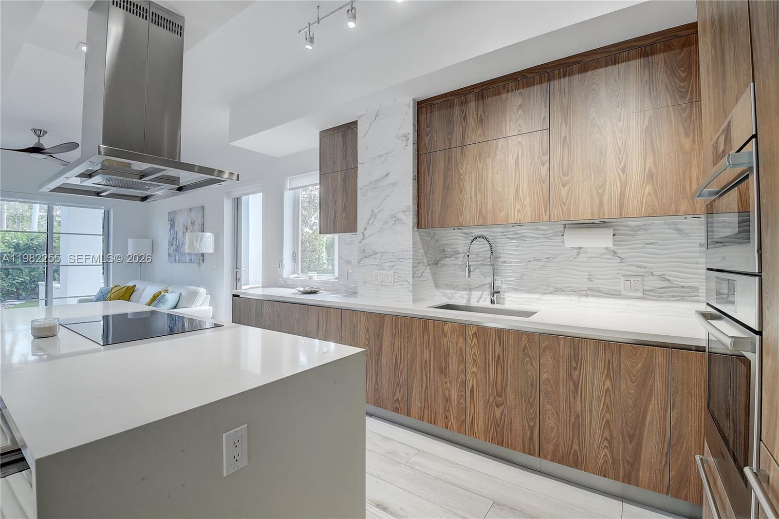 155 E Boca Raton Rd #TH1, Boca Raton FL 33432
