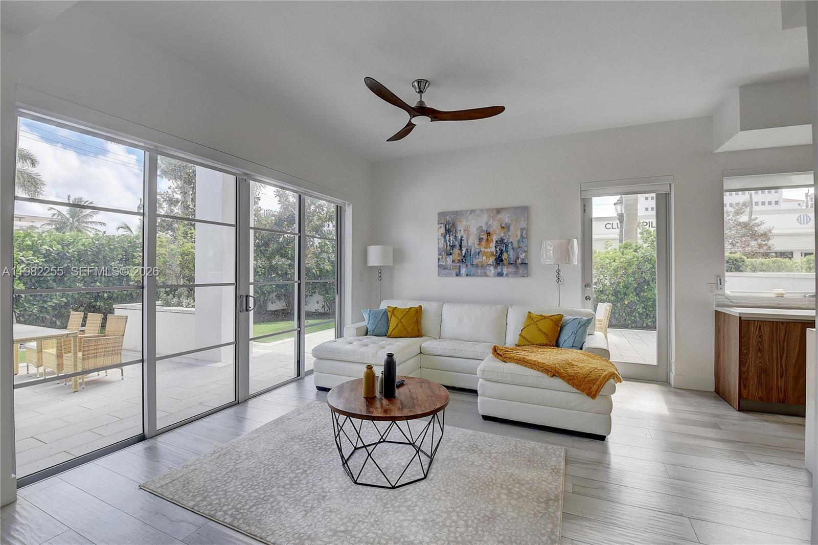 155 E Boca Raton Rd #TH1, Boca Raton FL 33432