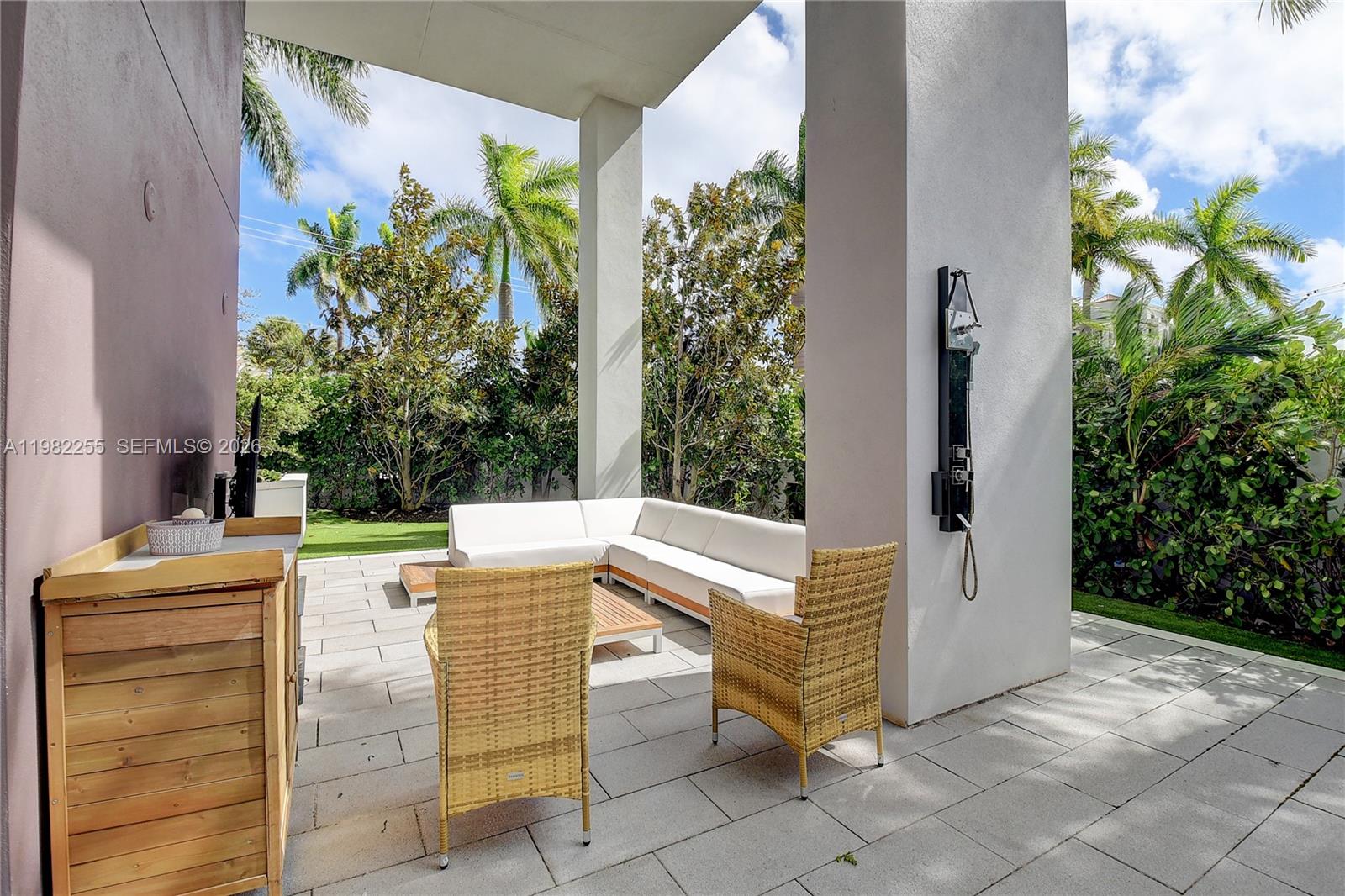155 E Boca Raton Rd #TH1, Boca Raton FL 33432