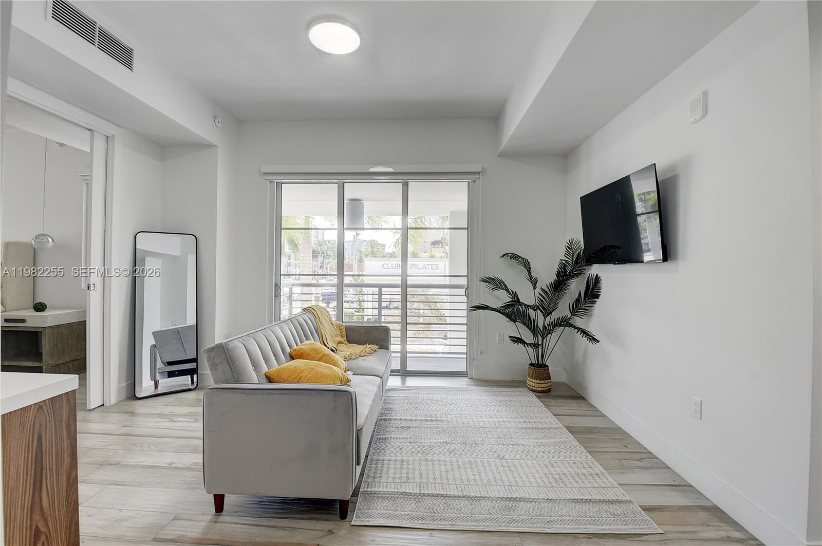 155 E Boca Raton Rd #TH1, Boca Raton FL 33432