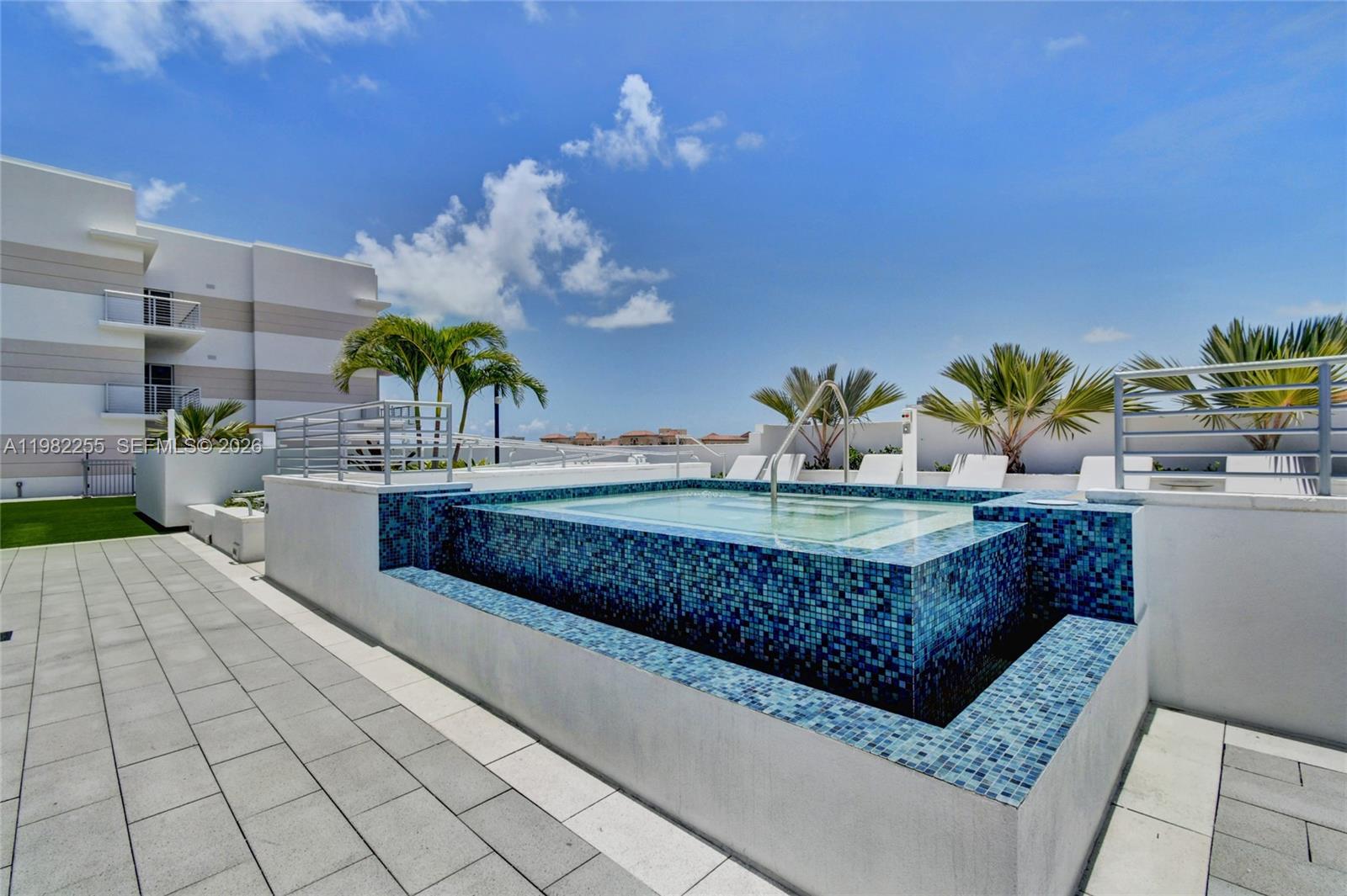 155 E Boca Raton Rd #TH1, Boca Raton FL 33432