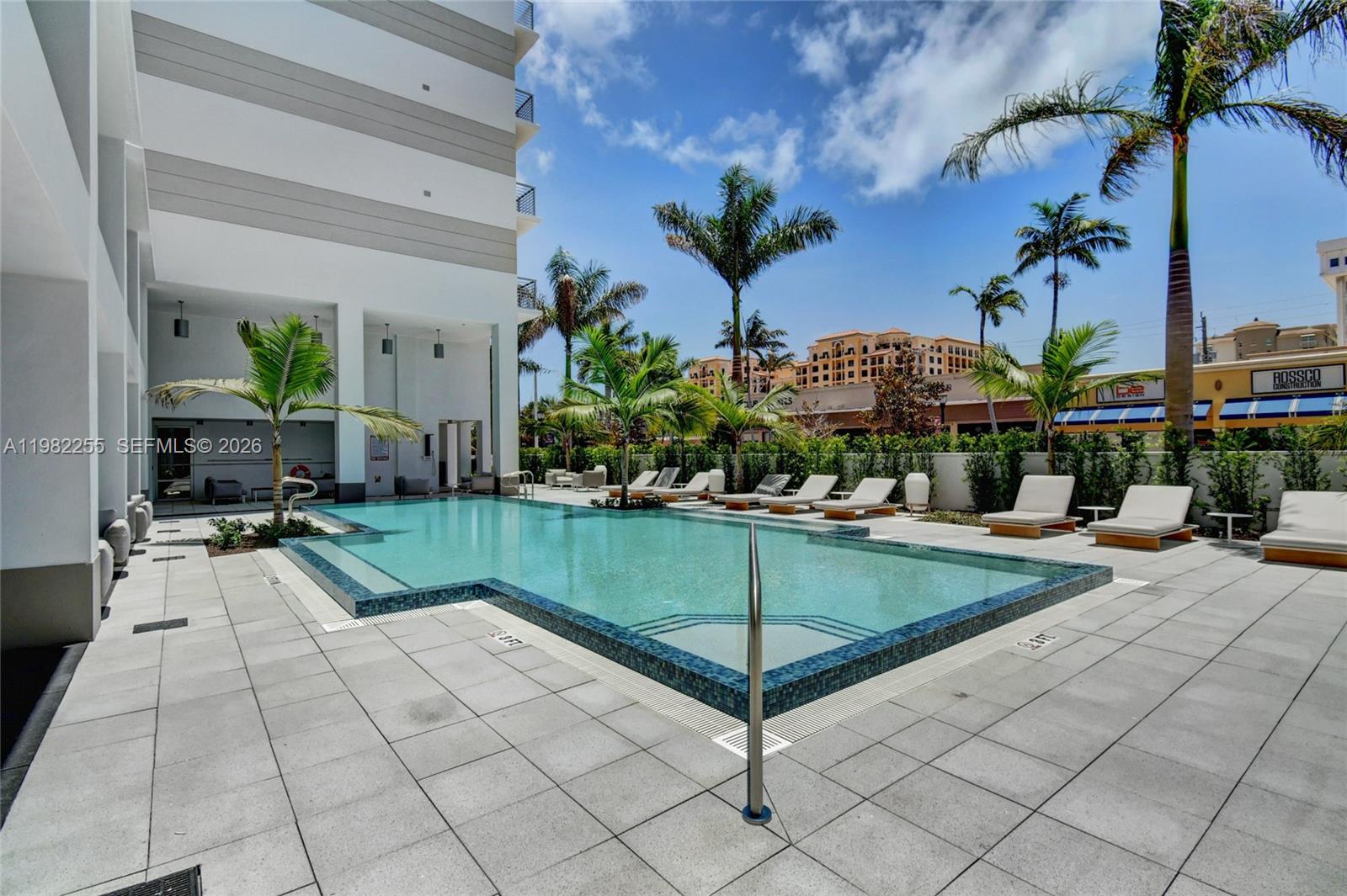 155 E Boca Raton Rd #TH1, Boca Raton FL 33432