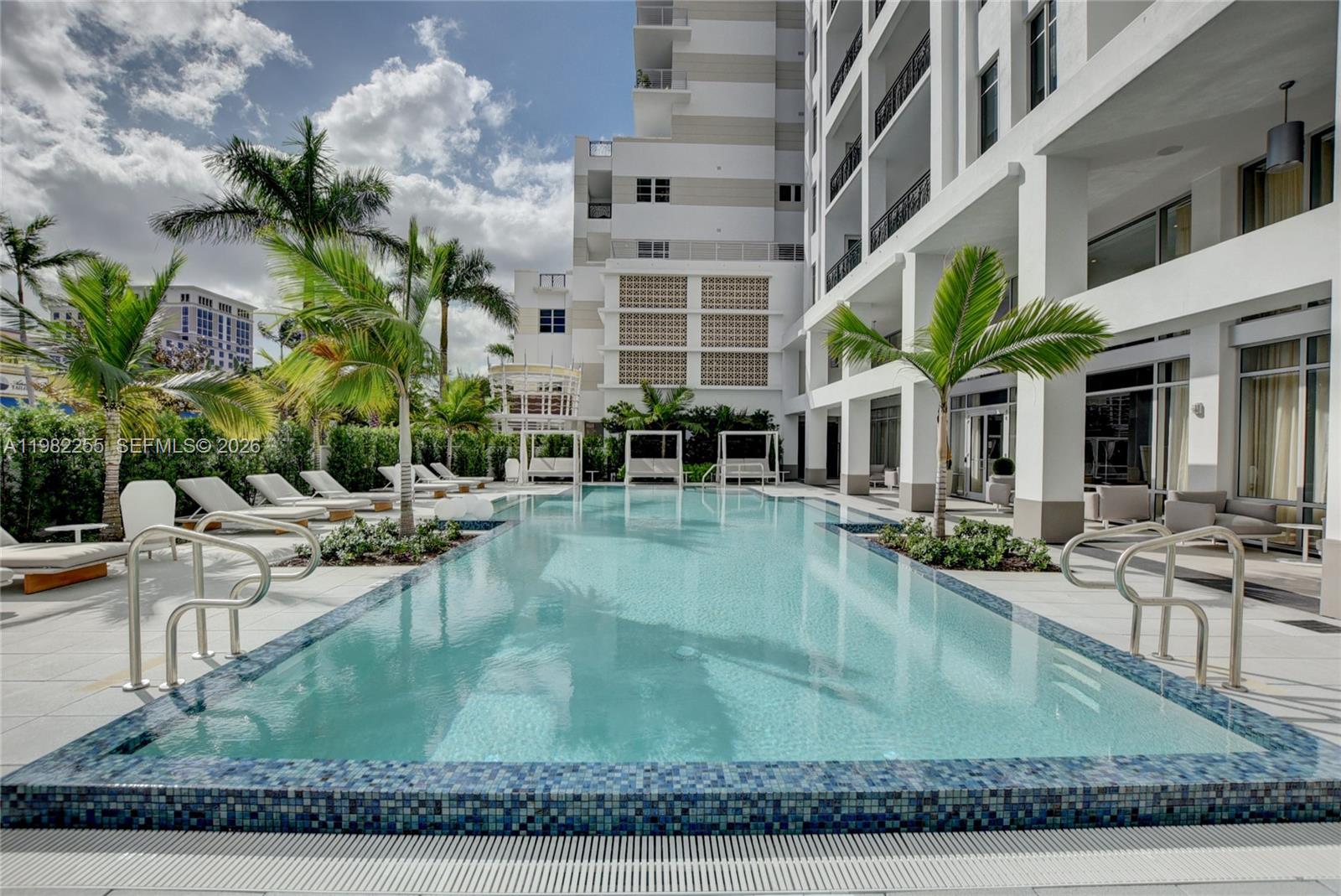 155 E Boca Raton Rd #TH1, Boca Raton FL 33432