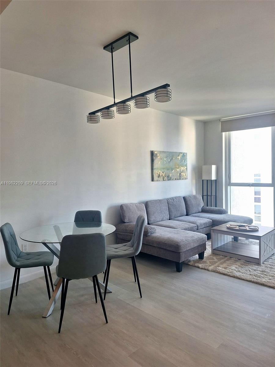 253 NE 2nd St #2606, Miami FL 33132