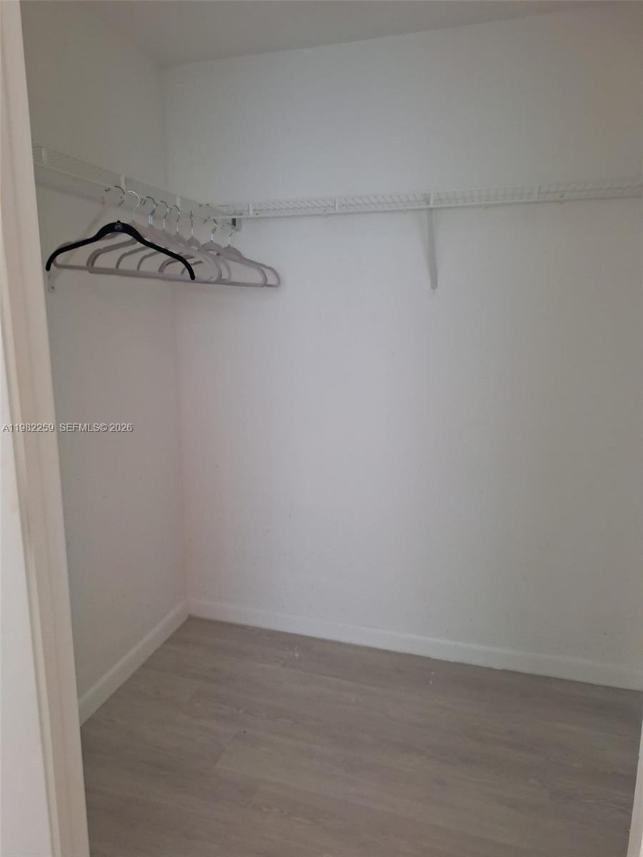 253 NE 2nd St #2606, Miami FL 33132
