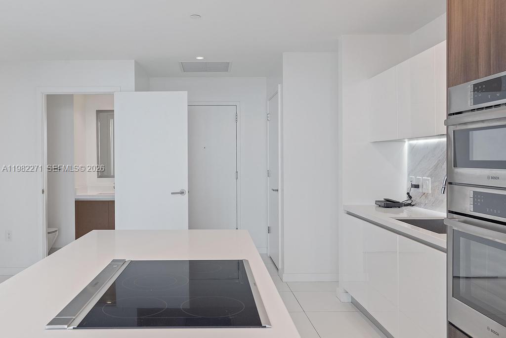 851 NE 1st Ave #2102, Miami FL 33132