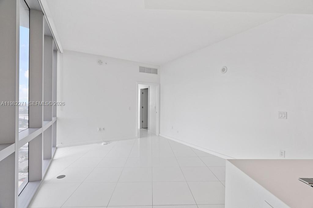 851 NE 1st Ave #2102, Miami FL 33132