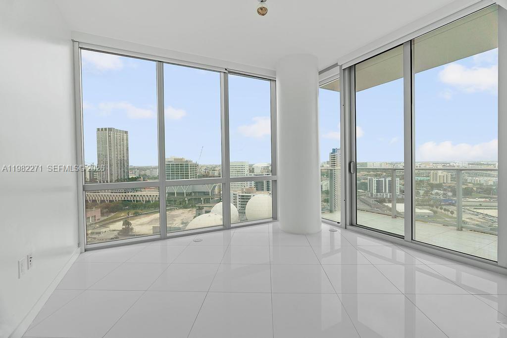 851 NE 1st Ave #2102, Miami FL 33132