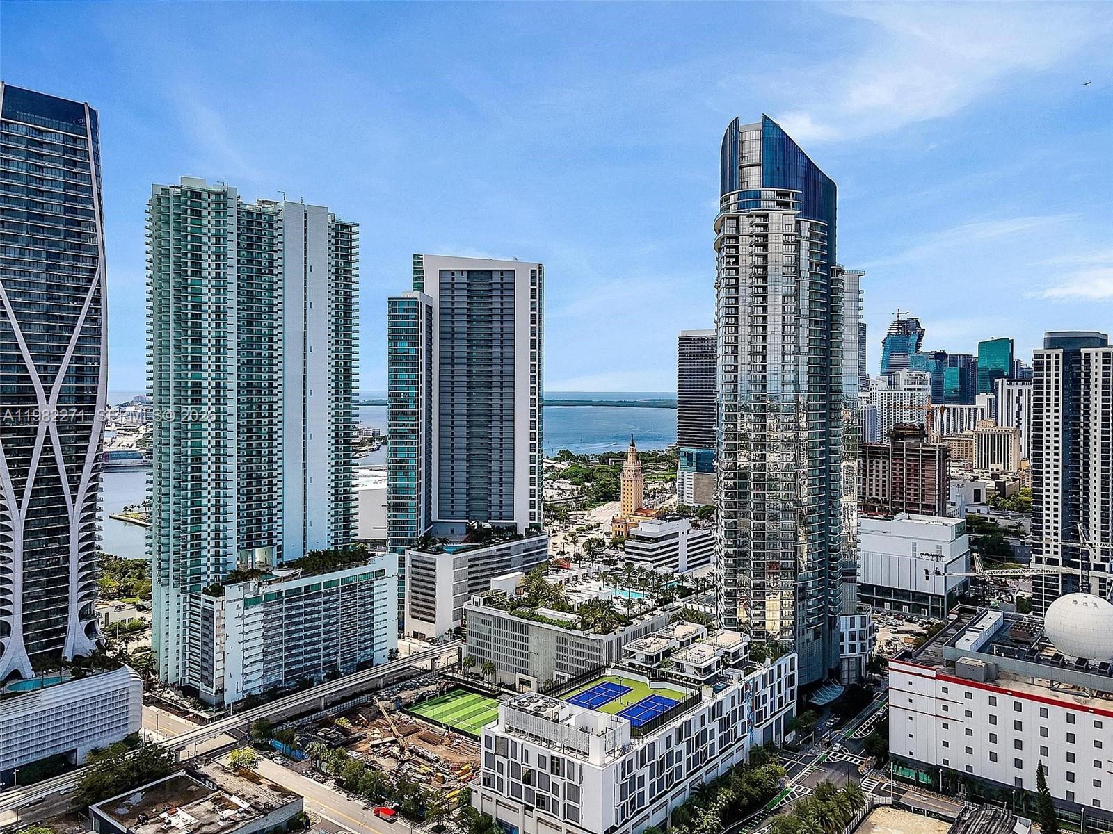 851 NE 1st Ave #2102, Miami FL 33132