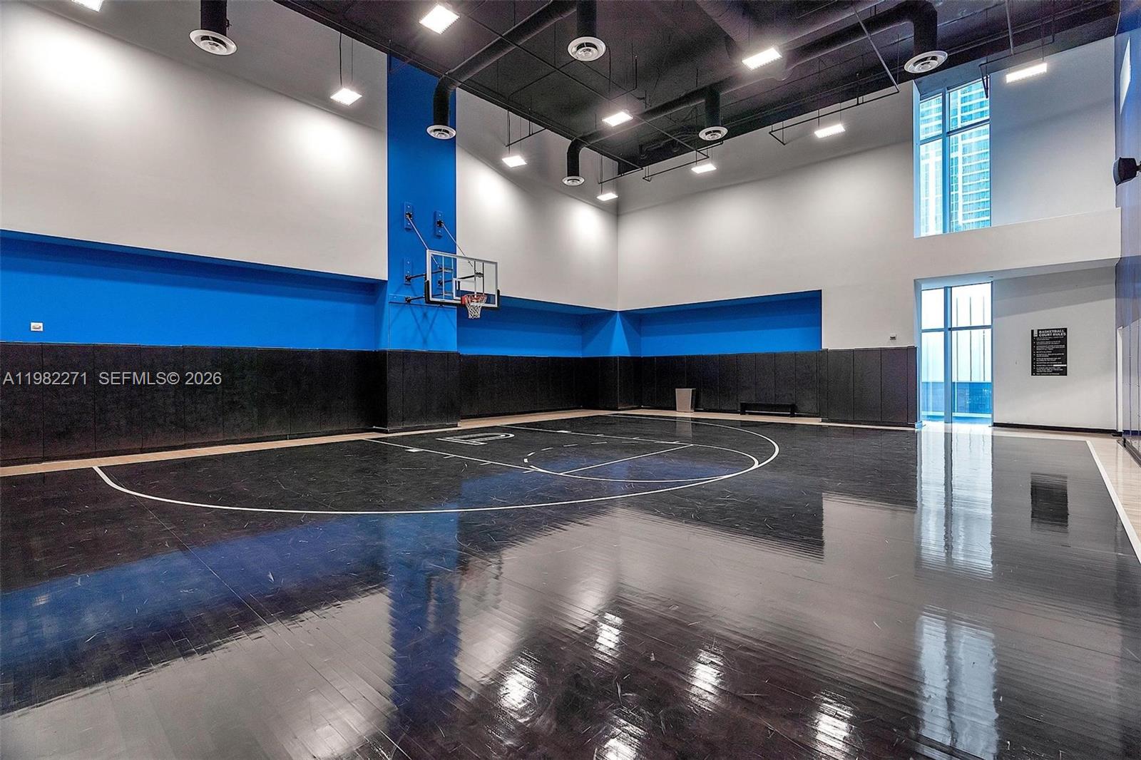 851 NE 1st Ave #2102, Miami FL 33132