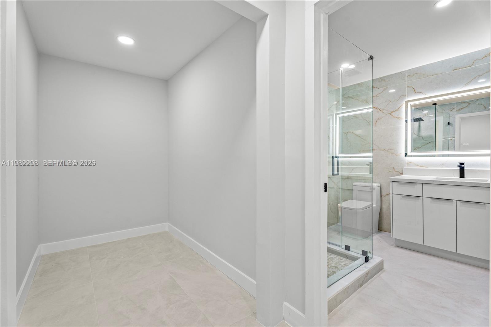 11660 Canal Dr, North Miami FL 33181