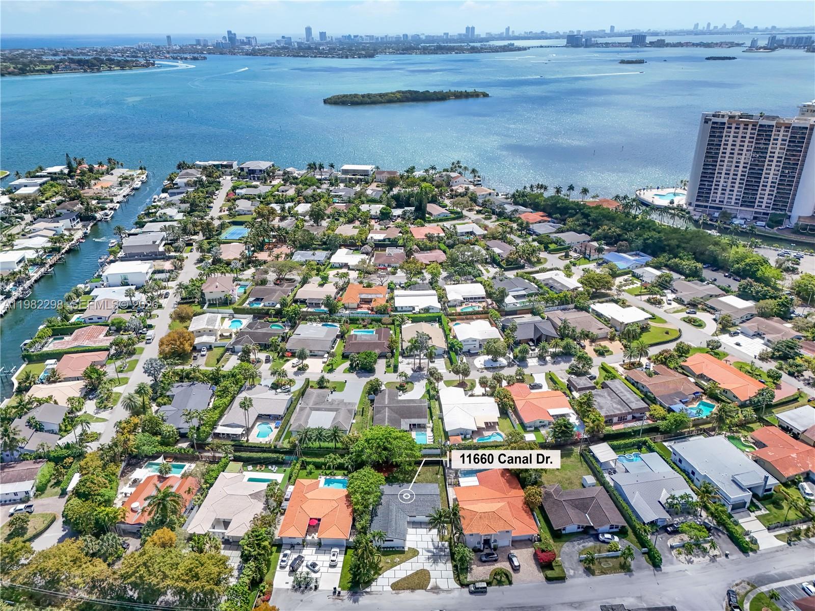 11660 Canal Dr, North Miami FL 33181