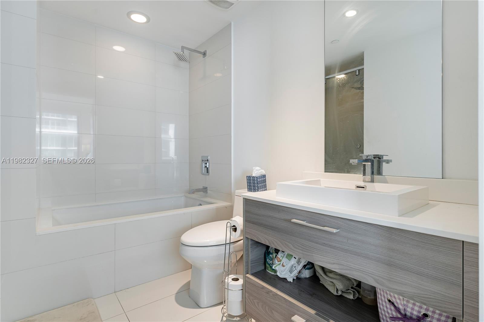 1300 S Miami Ave #2909, Miami FL 33130