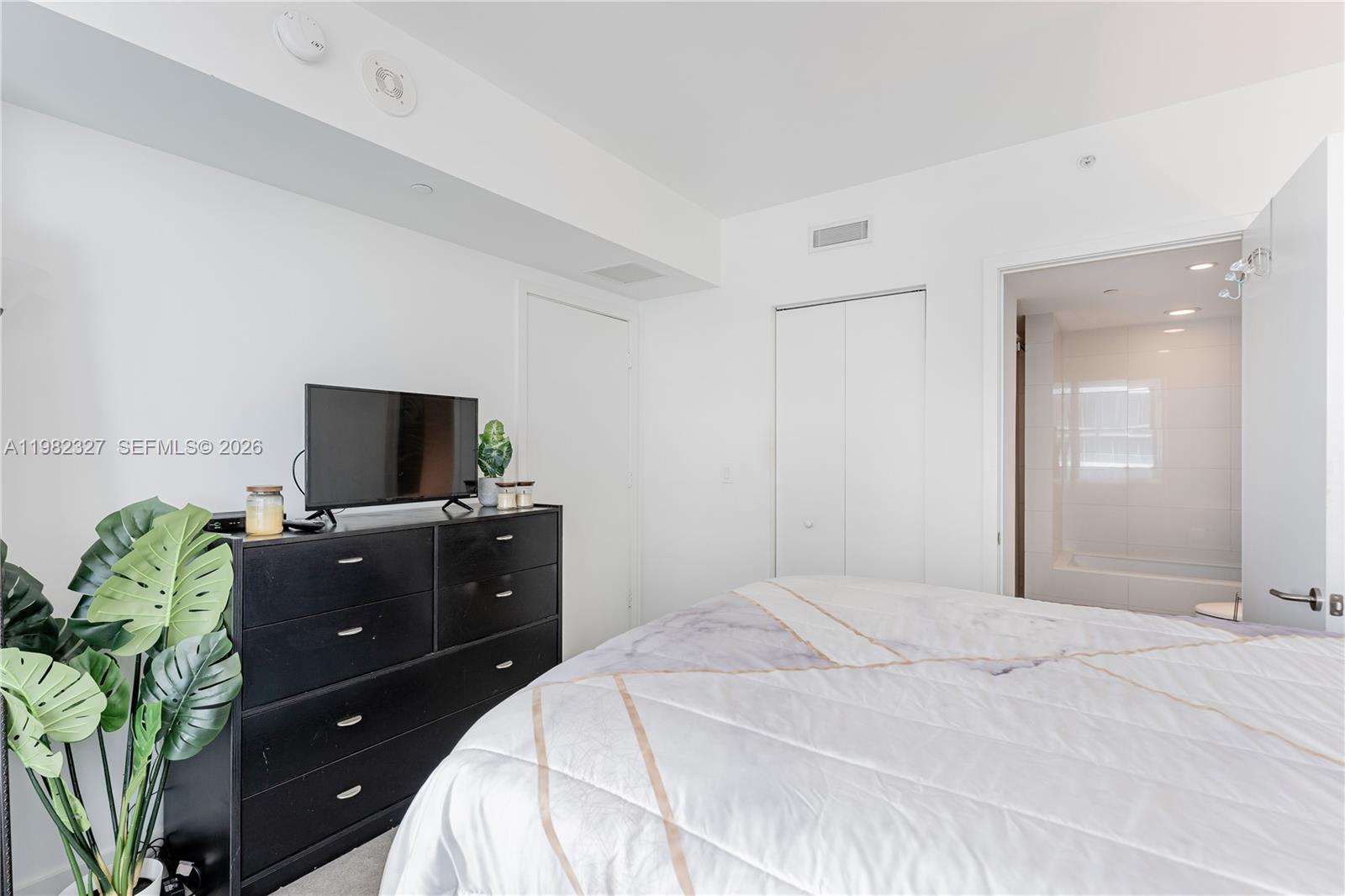 1300 S Miami Ave #2909, Miami FL 33130