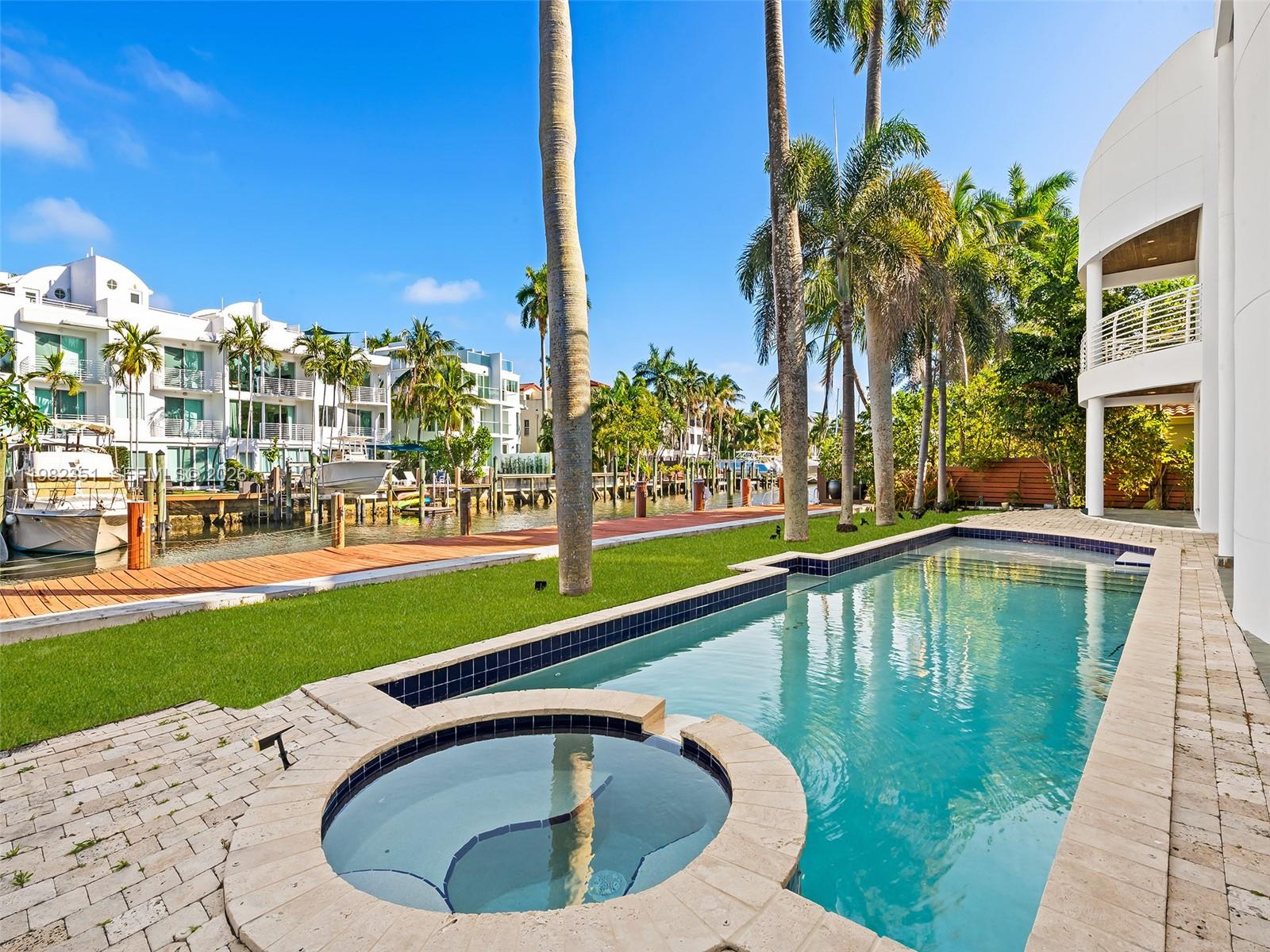 450 Victoria Ter, Fort Lauderdale FL 33301