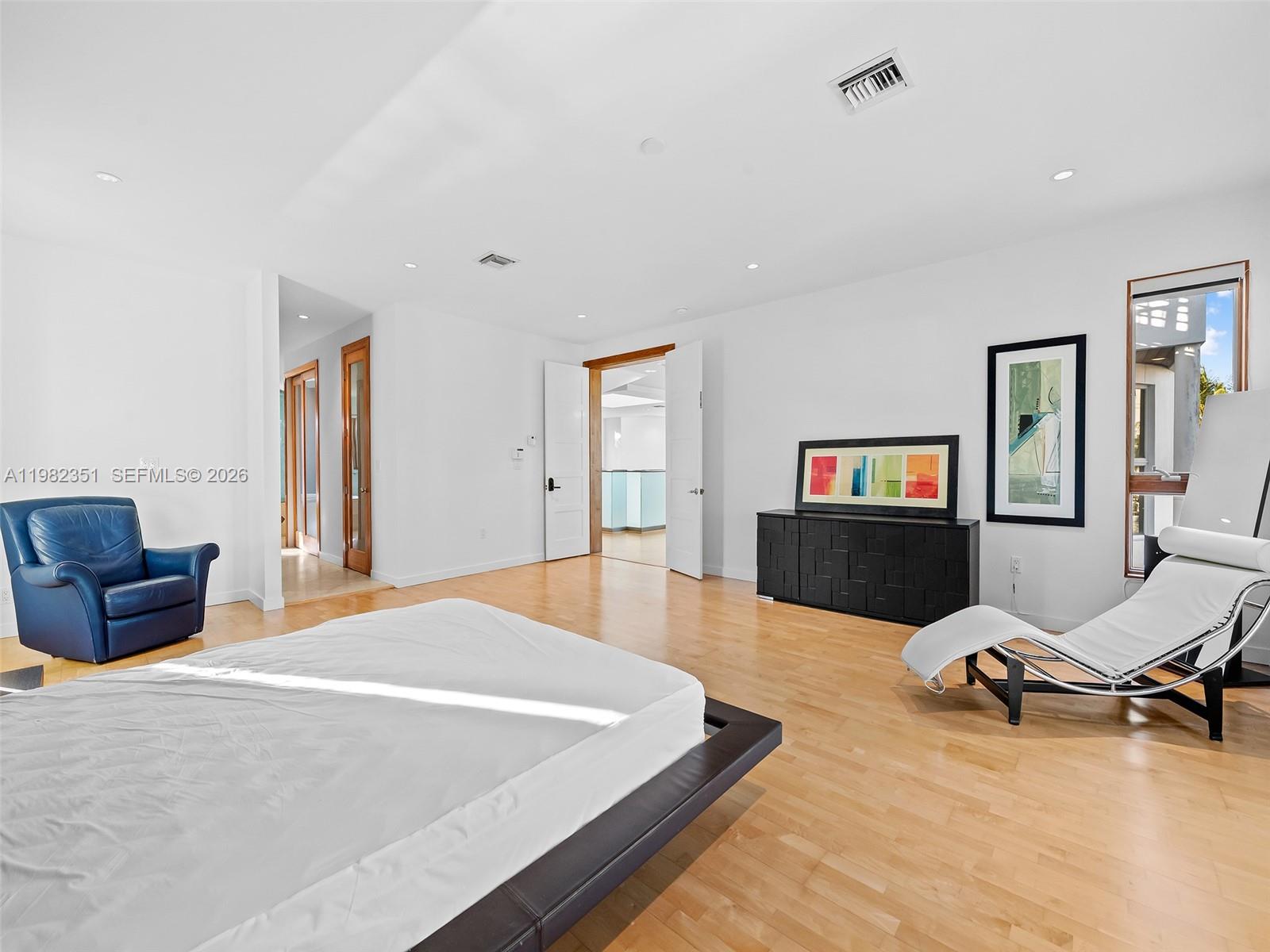 450 Victoria Ter, Fort Lauderdale FL 33301