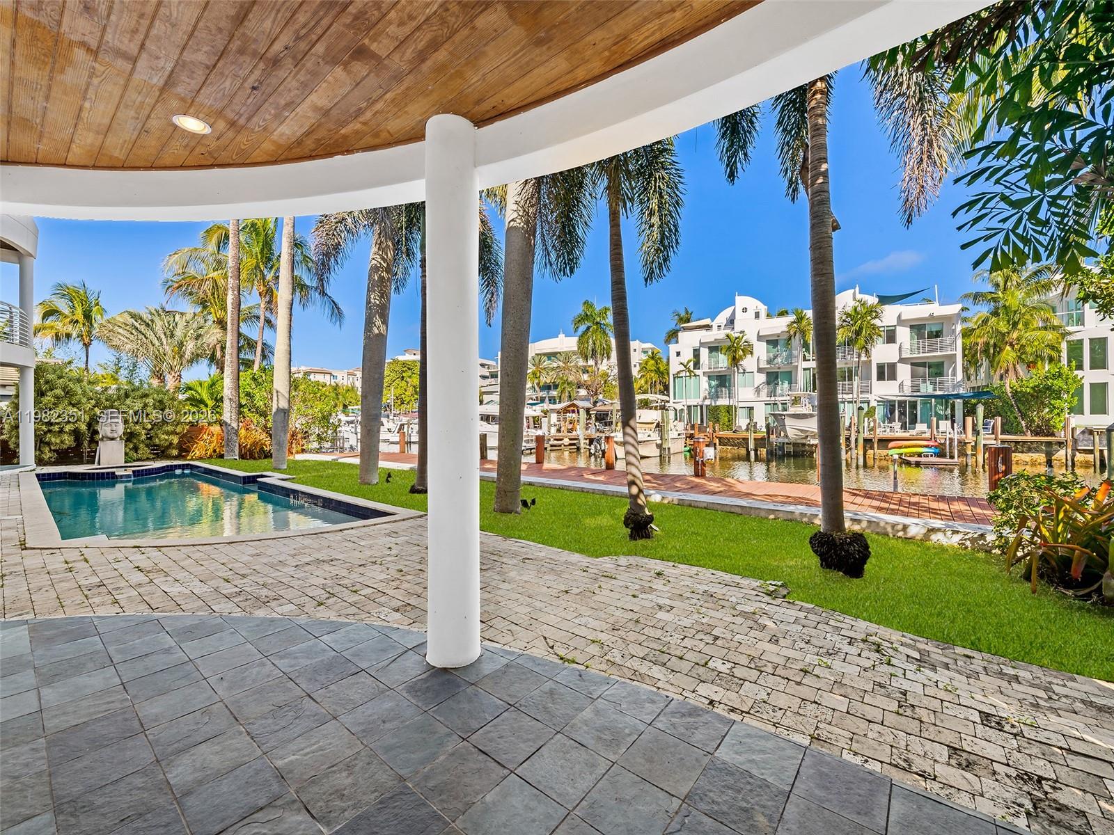 450 Victoria Ter, Fort Lauderdale FL 33301