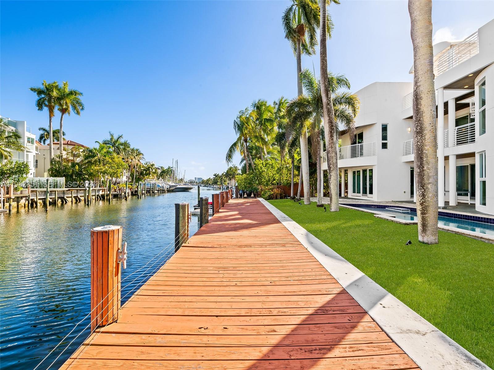 450 Victoria Ter, Fort Lauderdale FL 33301