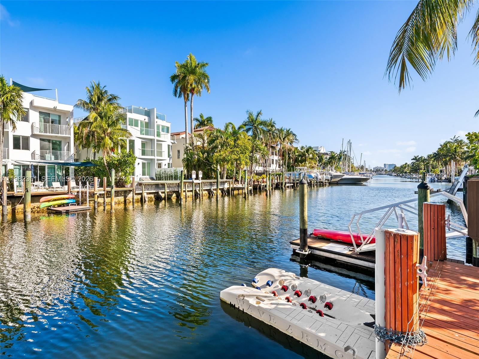 450 Victoria Ter, Fort Lauderdale FL 33301