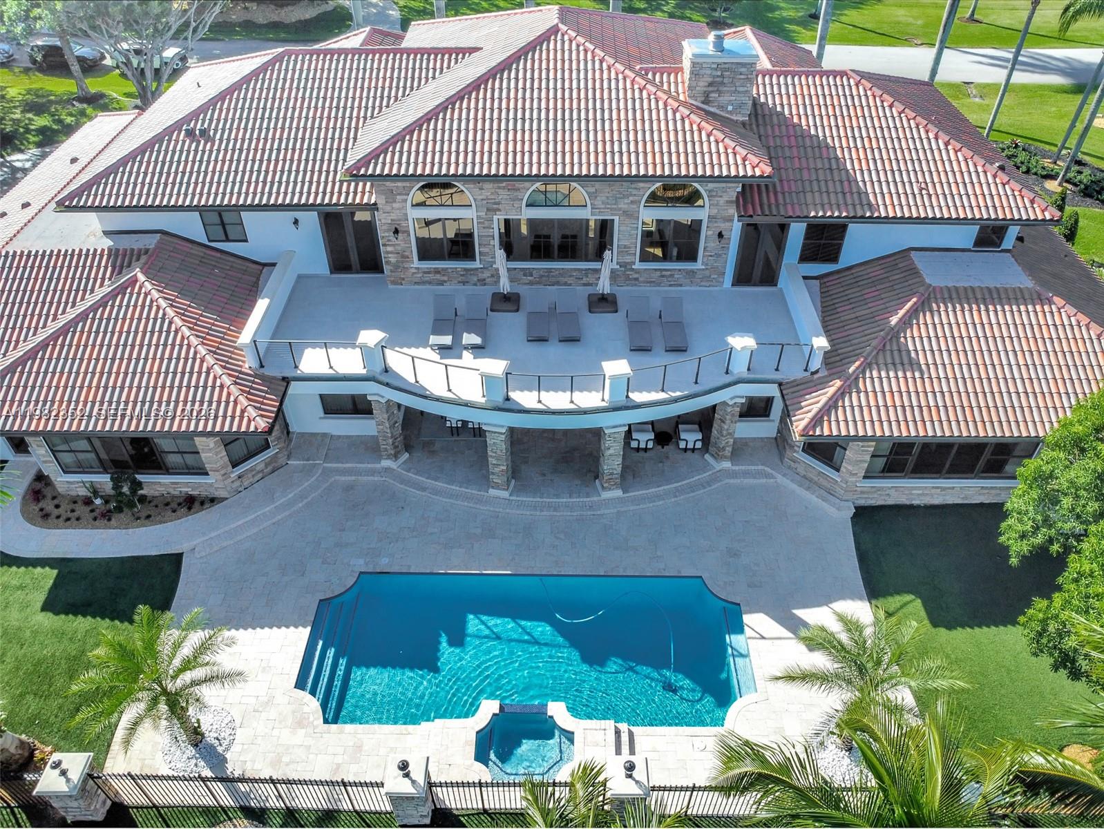 2905 Paddock Rd, Weston FL 33331