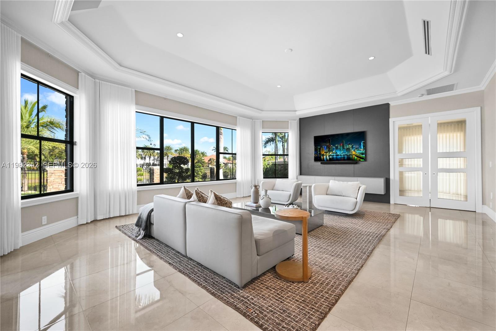2905 Paddock Rd, Weston FL 33331