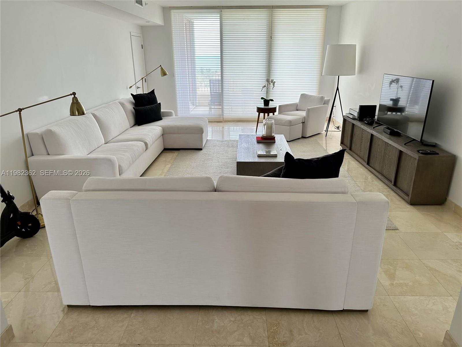 785 Crandon Blvd #803, Key Biscayne FL 33149